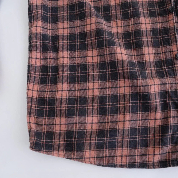 Patagonia Peach And Black 100% Organic Cotton Gorpcore Outdoor Button Down Shirt - Picture 7 of 11